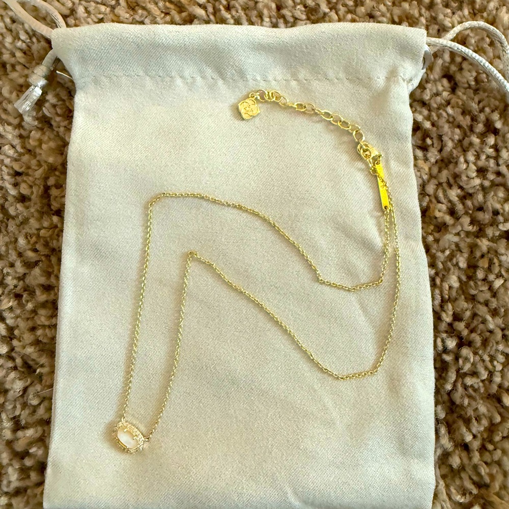 Kendra Scott Pearl Necklace